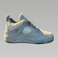 Air Jordan 4 KAWS 4
